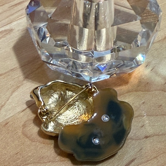 Vintage Gold and Green Frog Brooch - Picture 10 of 12